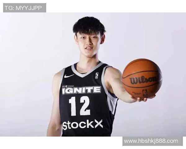 曾凡博：从青涩新星到篮球赛场的璀璨明珠的成长之路与未来展望